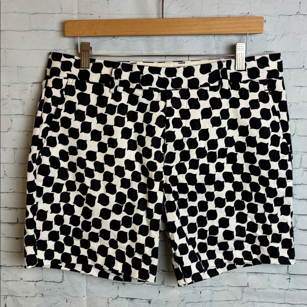 Mr Turk Shorts Black & White Mod Geometric Pattern 32” 6” Inseam Resort Preppy
